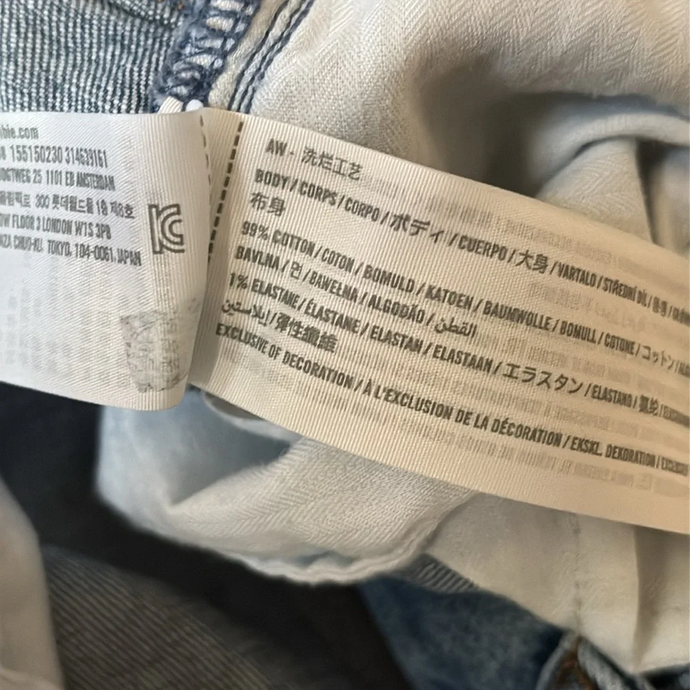 Abercrombie & Fitch Slim Straight Ultra High Rise Curve Love Jeans Sz. 28 Sz. 6